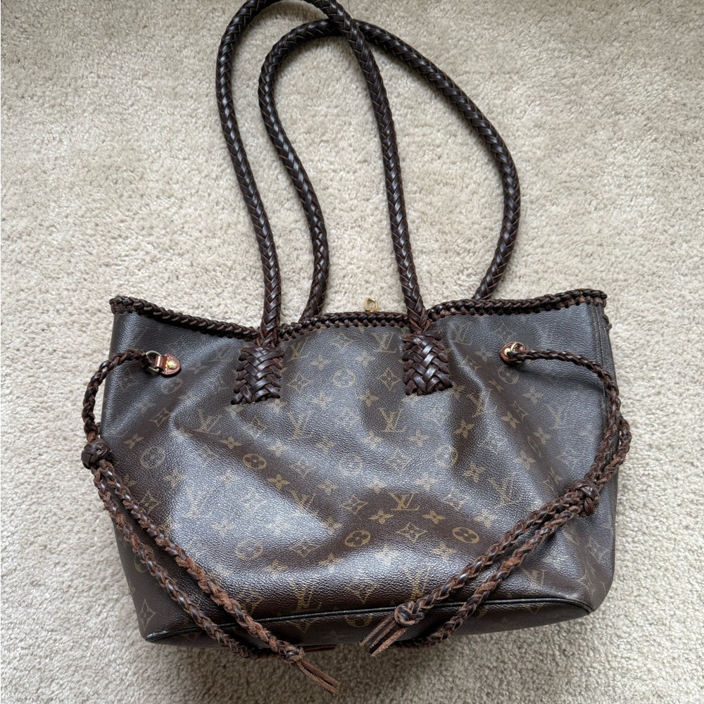 LOUIS VUITTON Brown Neverfull Monogram by Vintage Boho Bags. As shown- see pics